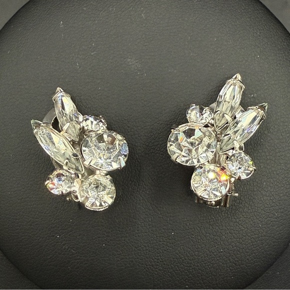 Sparkling Ice Crystal Cluster Earrings Signed Keyes - Clip On - Picture 11 of 17